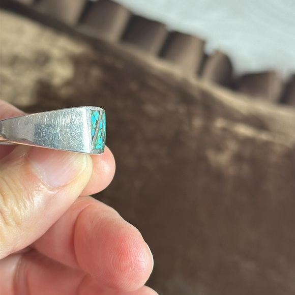 Vintage Zuni Wide Sterling Silver and Turquoise Chip Inlay Ring Southwestern - Picture 10 of 12